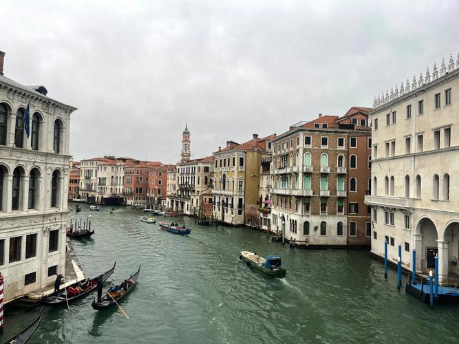 威尼斯大运河专柜（威尼斯大运河专柜在哪）
